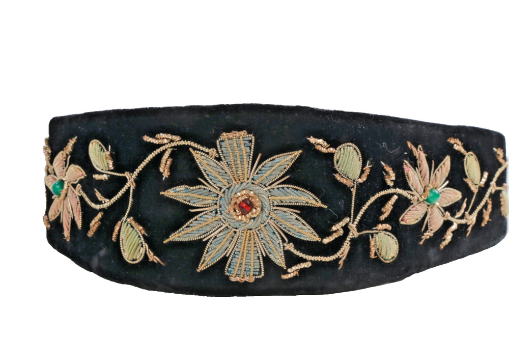 Vintage Black Velvet Embroidered Floral Beaded Gem Waist Sash Belt Cummerbund S